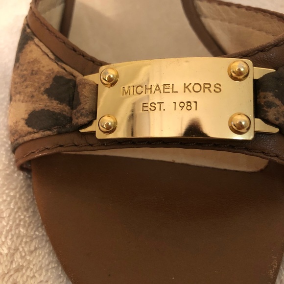 Michael Kors Sandal - Picture 2 of 4